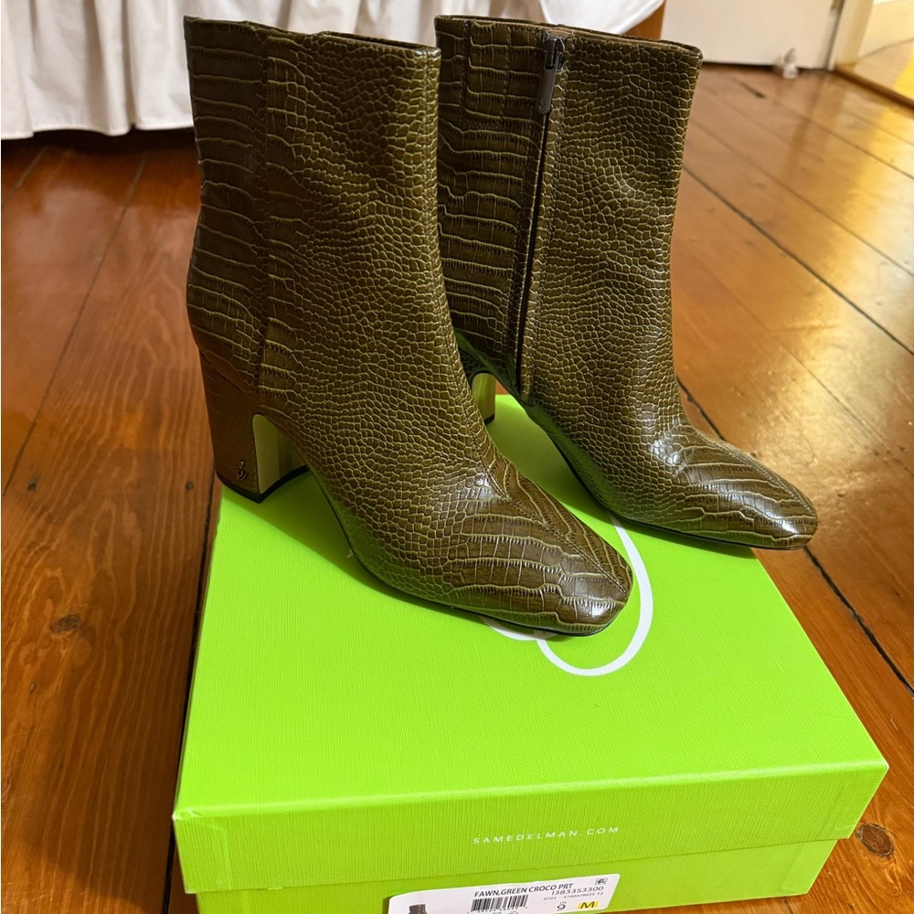 Sam Edelman Olive Croc-Embossed Heeled Boots